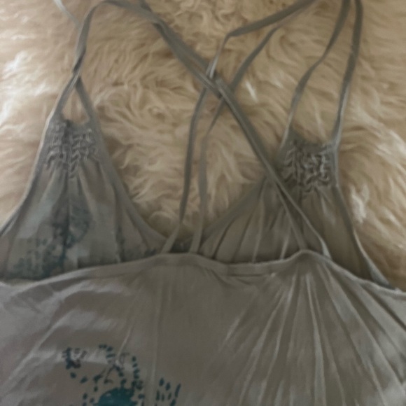 Sage Green Floral Cropped Spaghetti Cross Strap Tee Tank Top - Picture 3 of 8